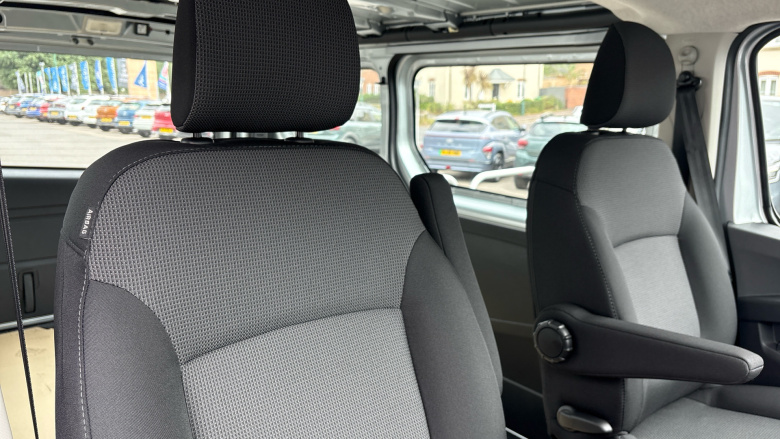 Renault Trafic Swb Diesel SL30 Blue dCi 150 Advance [Safety] Van EAG9